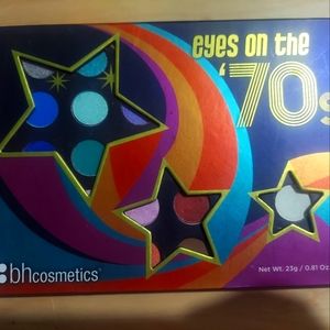 Brand new makeup palettes!!